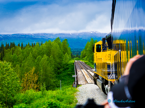 Trains passing by near Hurricane Gulch Bridge