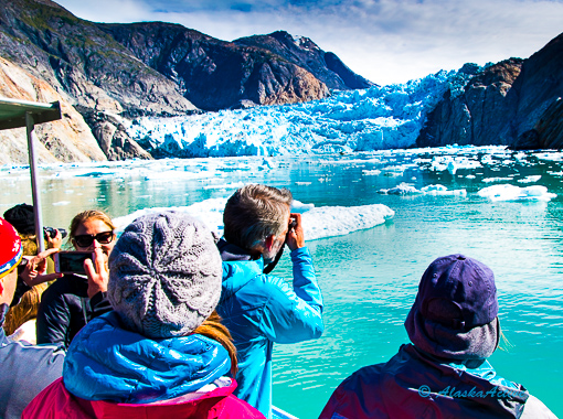 glacier calving in Tracy Arm Fjord